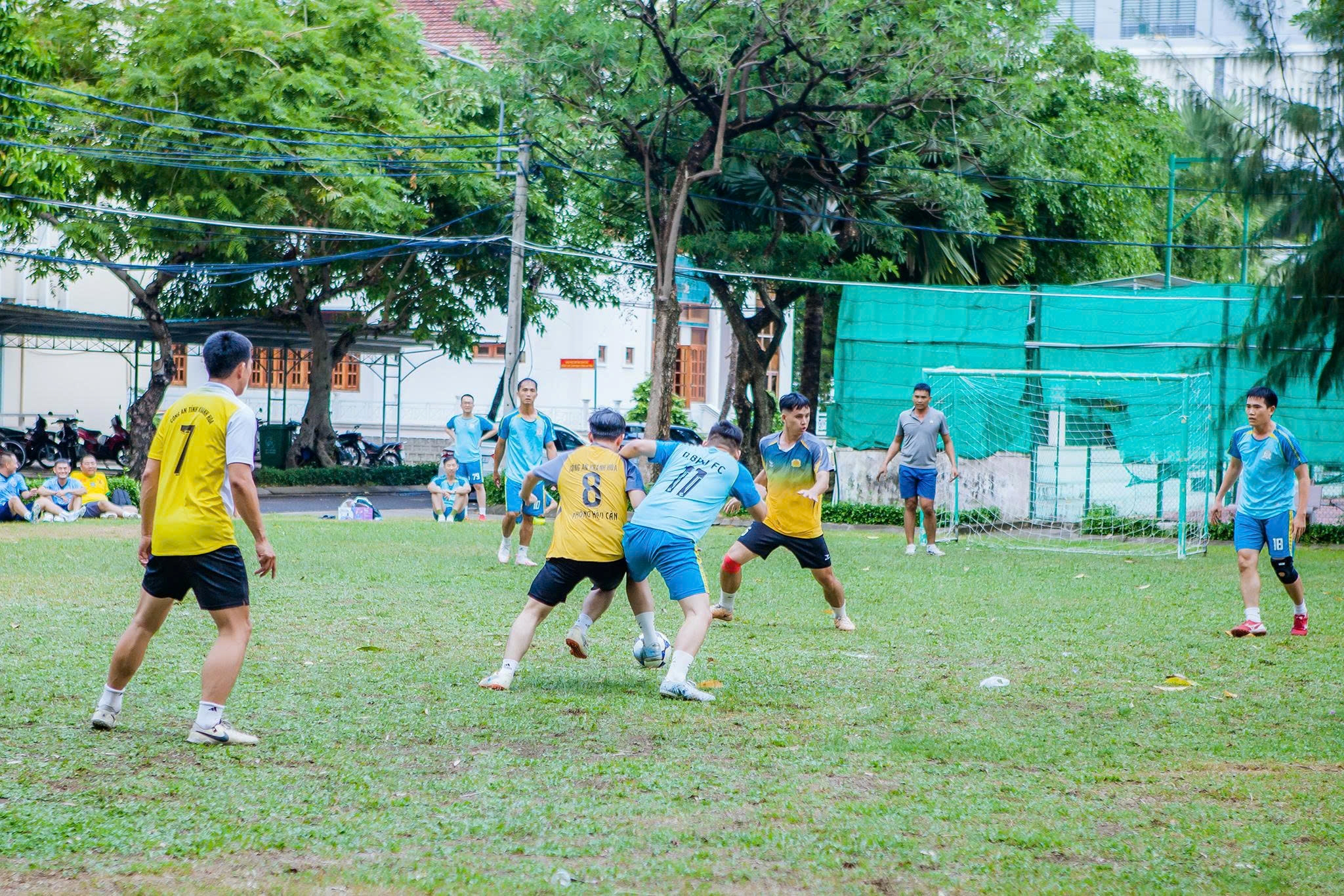 Tuổi trẻ Phòng Hậu cần tổ chức thành công Giải bóng đá hướng tới chào mừng Ngày truyền thống các lực lượng trong Công an nhân dân