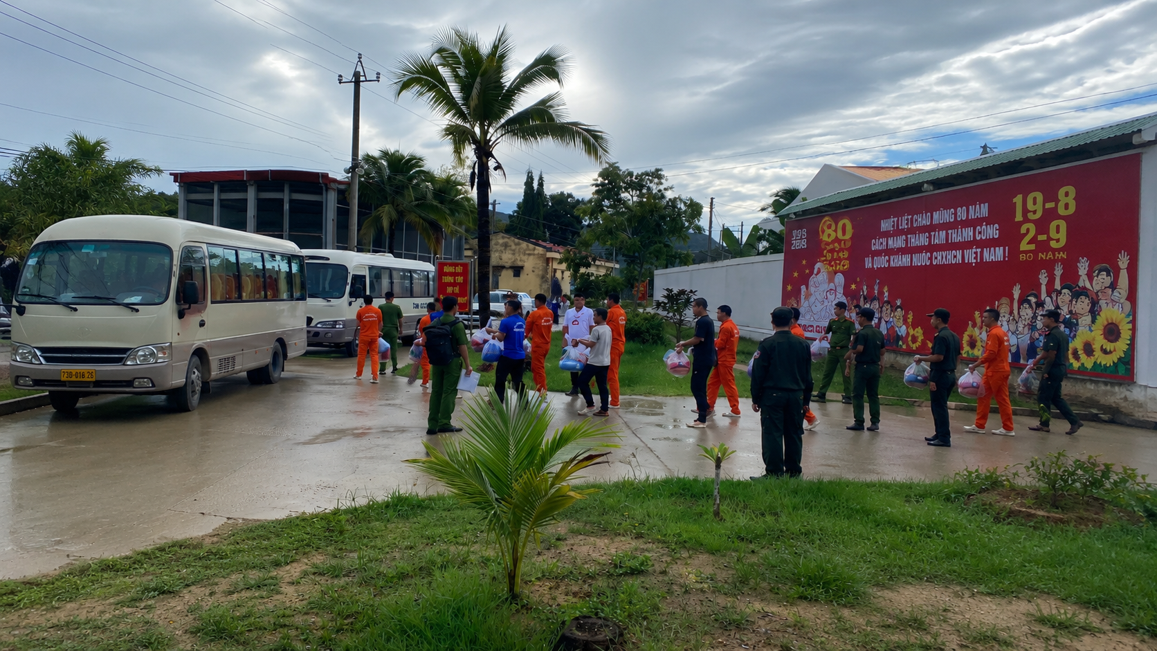 Phòng Cảnh sát cơ động bảo đảm an ninh, an toàn tuyệt đối trong nhiệm vụ điều chuyển học viên cai nghiện ma túy