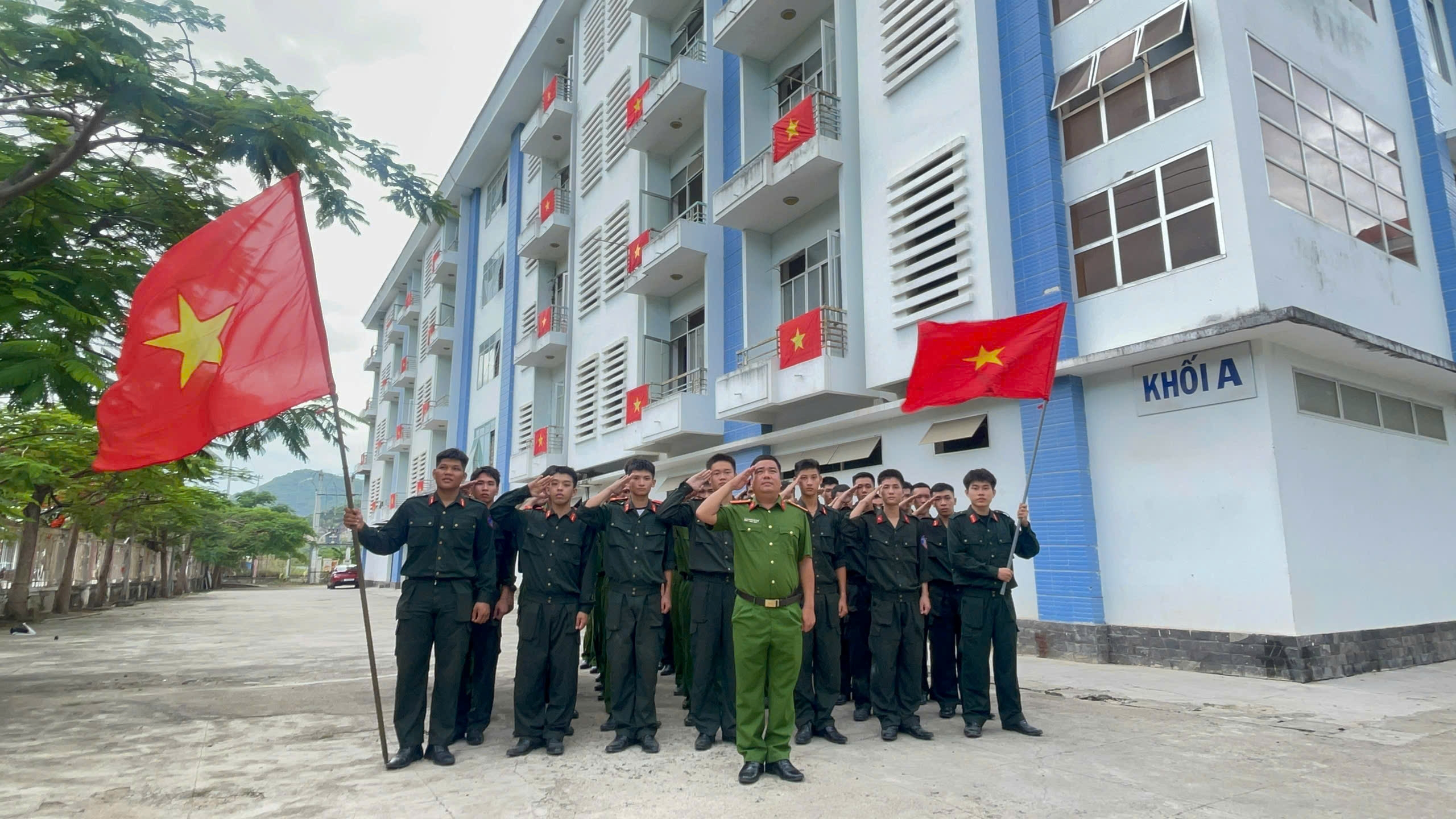 Phòng Cảnh sát Cơ động, Công an tỉnh Khánh Hòa lan tỏa tinh thần yêu nước, tự hào dân tộc hướng về kỷ niệm 81 năm Quốc khánh 2/9