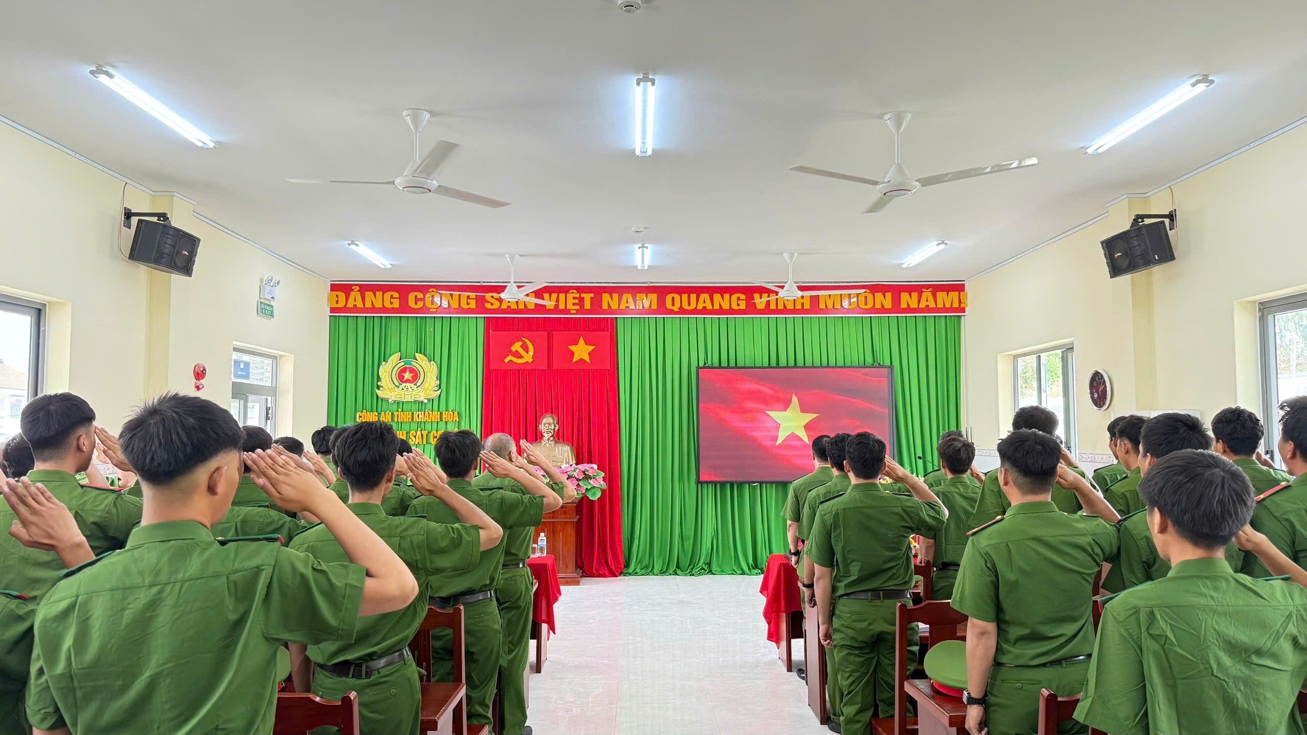 Hội nghị phổ biến, quán triệt các văn bản liên quan đến lực lượng Cảnh sát cơ động đối với chiến sĩ nghĩa vụ năm 2026
