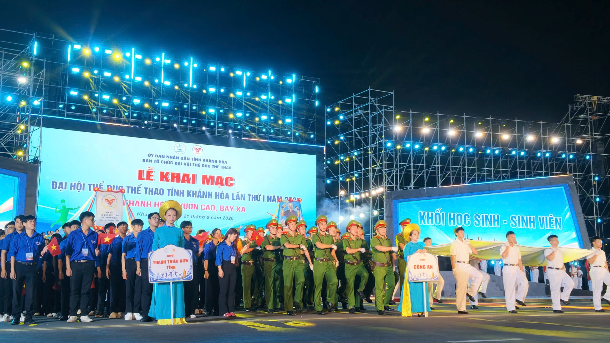 Phòng Cảnh sát Cơ động hòa cùng khí thế Đại hội Thể dục thể thao tỉnh Khánh Hòa lần thứ I