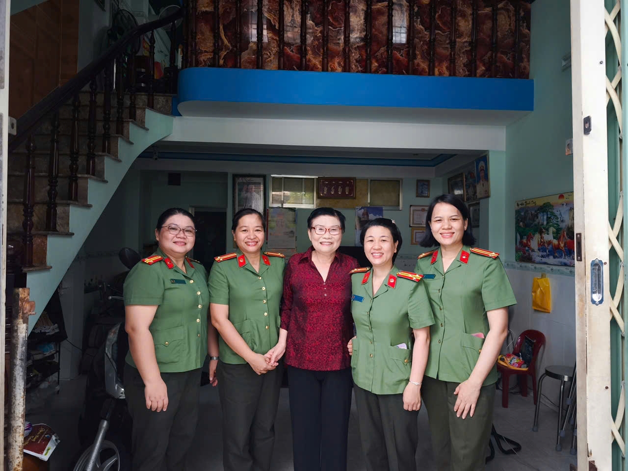Phòng Hồ sơ nghiệp vụ tổ chức các hoạt động  thiết thực kỷ niệm 79 năm Ngày Thương binh - Liệt sĩ