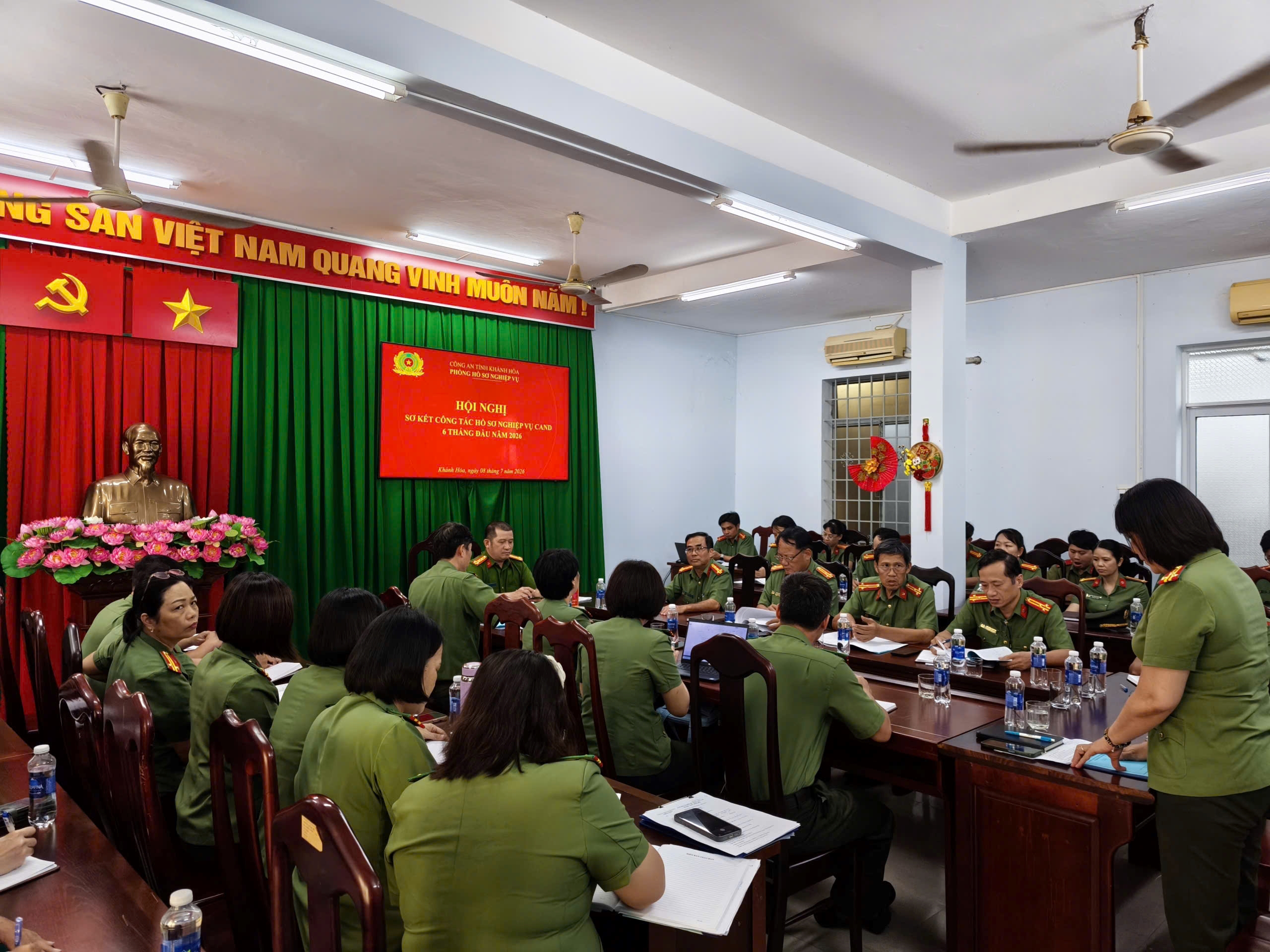 Hội nghị sơ kết công tác hồ sơ nghiệp vụ Công an nhân dân 6 tháng đầu năm 2026