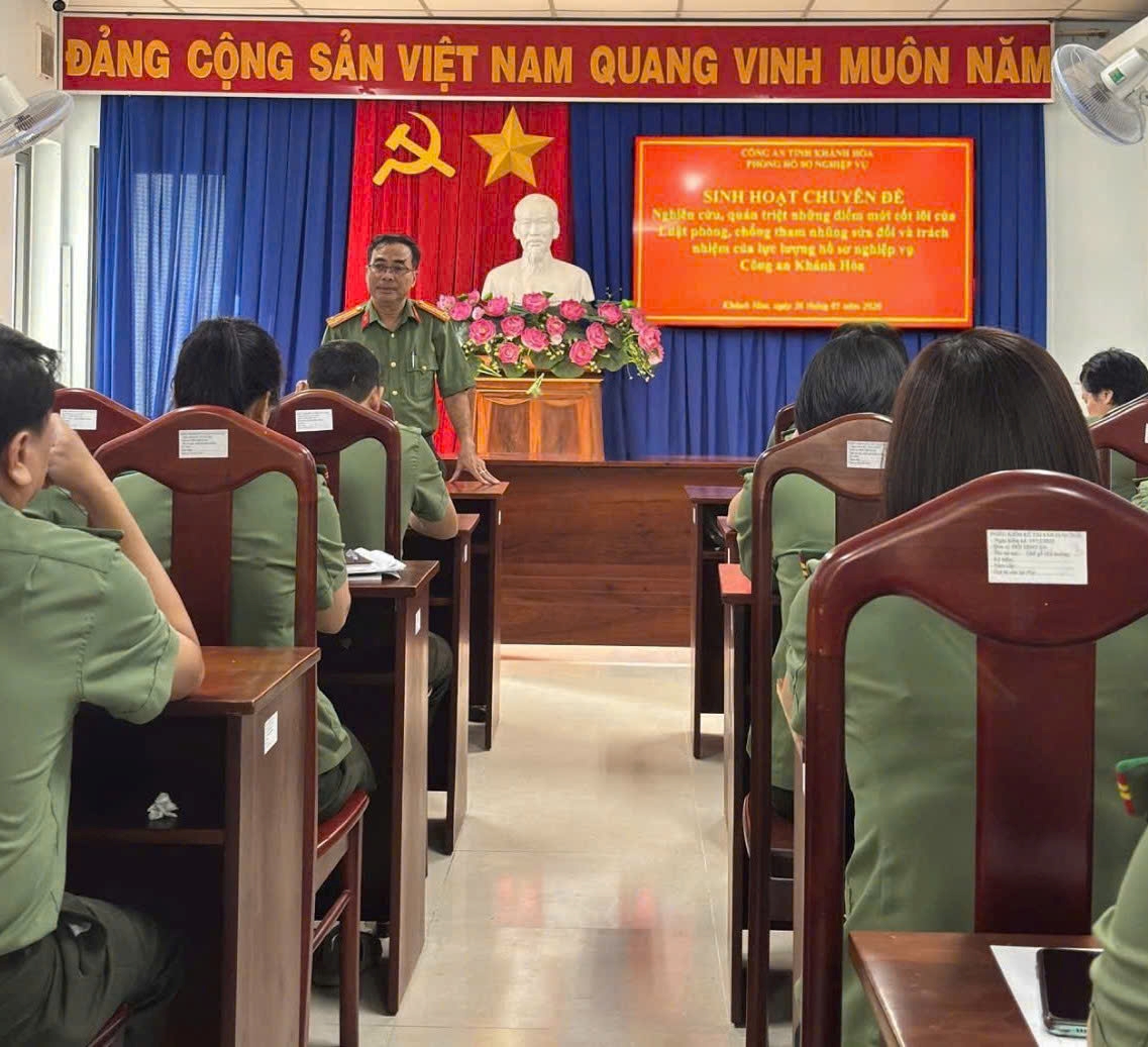 Chuyên đề nghiên cứu, quán triệt những điểm mới cốt lõi của luật phòng, chống tham nhũng sửa đổi và trách nhiệm của lực lượng hồ sơ nghiệp vụ Công an tỉnh Khánh Hòa