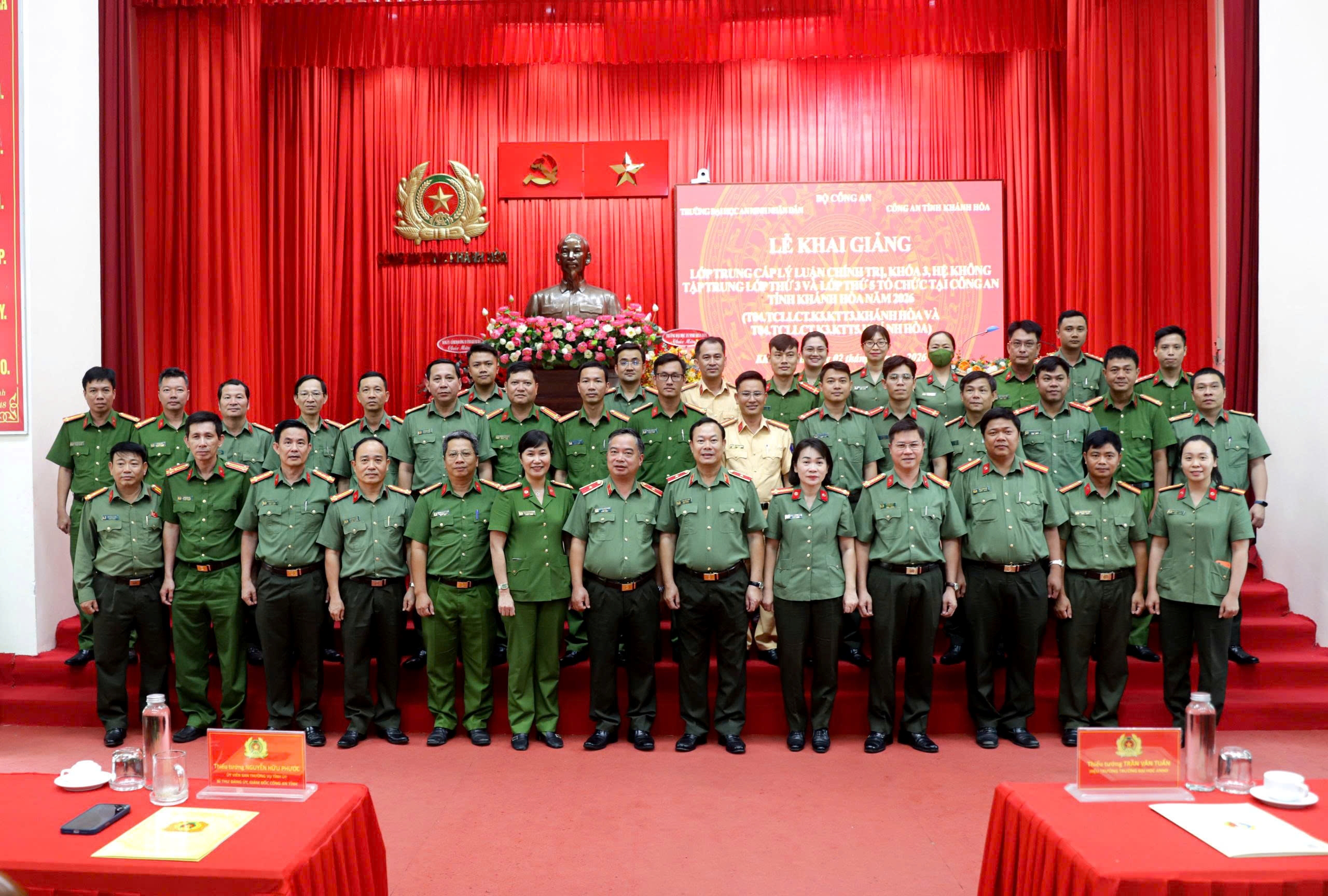 Khai giảng lớp Trung cấp lý luận chính trị hệ không tập trung tại Công an tỉnh Khánh Hòa