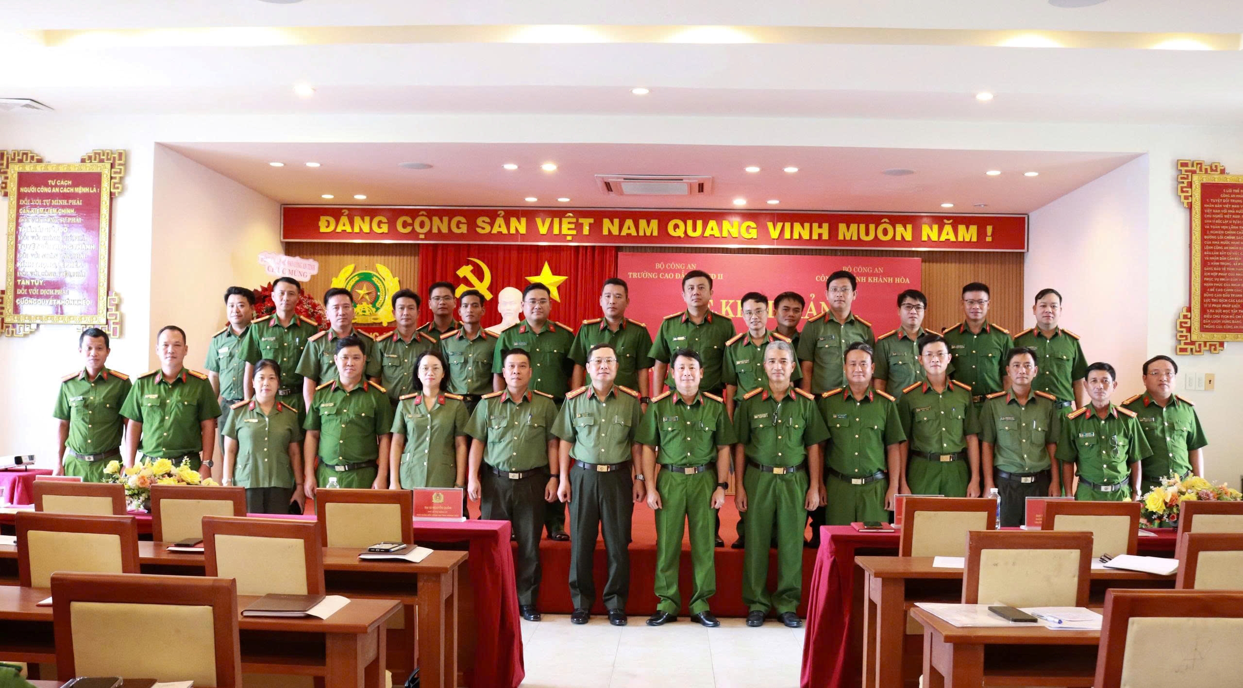 Công an tỉnh tổ chức khai giảng lớp bồi dưỡng kiến thức mới, kiến thức nâng cao dành cho Phó trưởng Công an xã, phường
