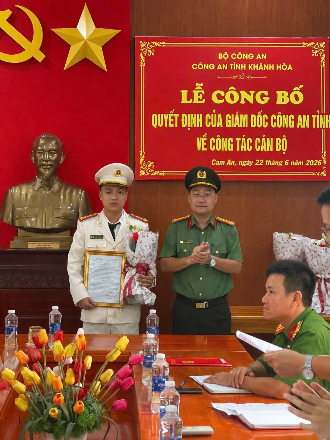 Phòng Tổ chức cán bộ chủ trì tổ chức Lễ công bố Quyết định của Giám đốc Công an tỉnh về công tác cán bộ tại Công an xã Cam An