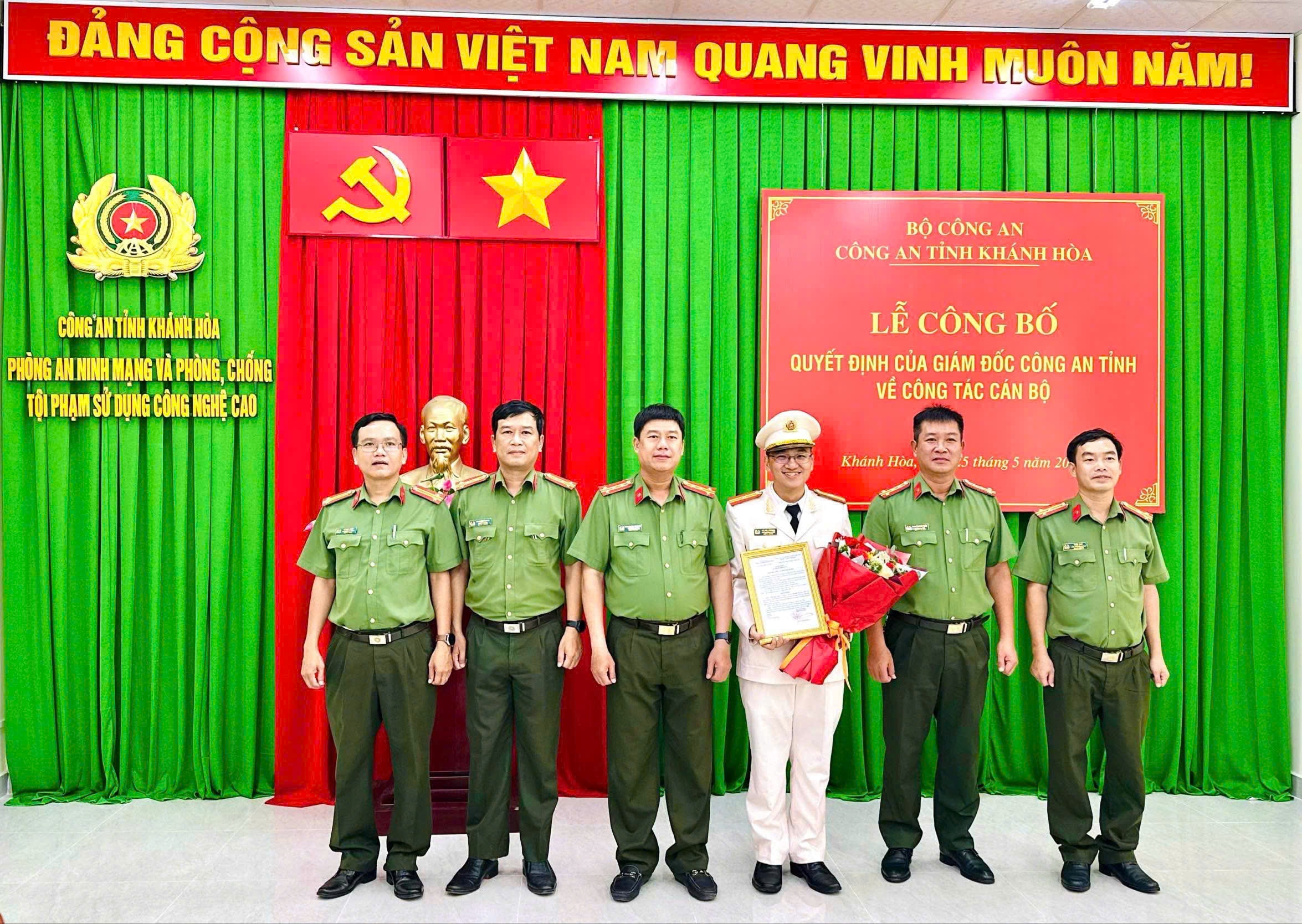 Phòng Tổ chức cán bộ tổ chức Lễ công bố Quyết định của Giám đốc Công an tỉnh về công tác cán bộ