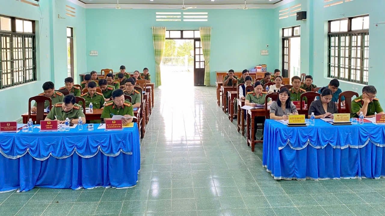 Công an xã Bác Ái Tây tổ chức Hội nghị tổng kết công tác công an năm 2025, triển khai nhiệm vụ công tác công an năm 2026