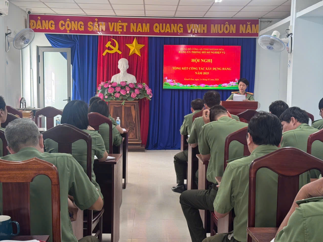 Đảng bộ Phòng hồ sơ nghiệp vụ tổ chức tổng kết công tác xây dựng đảng năm 2025