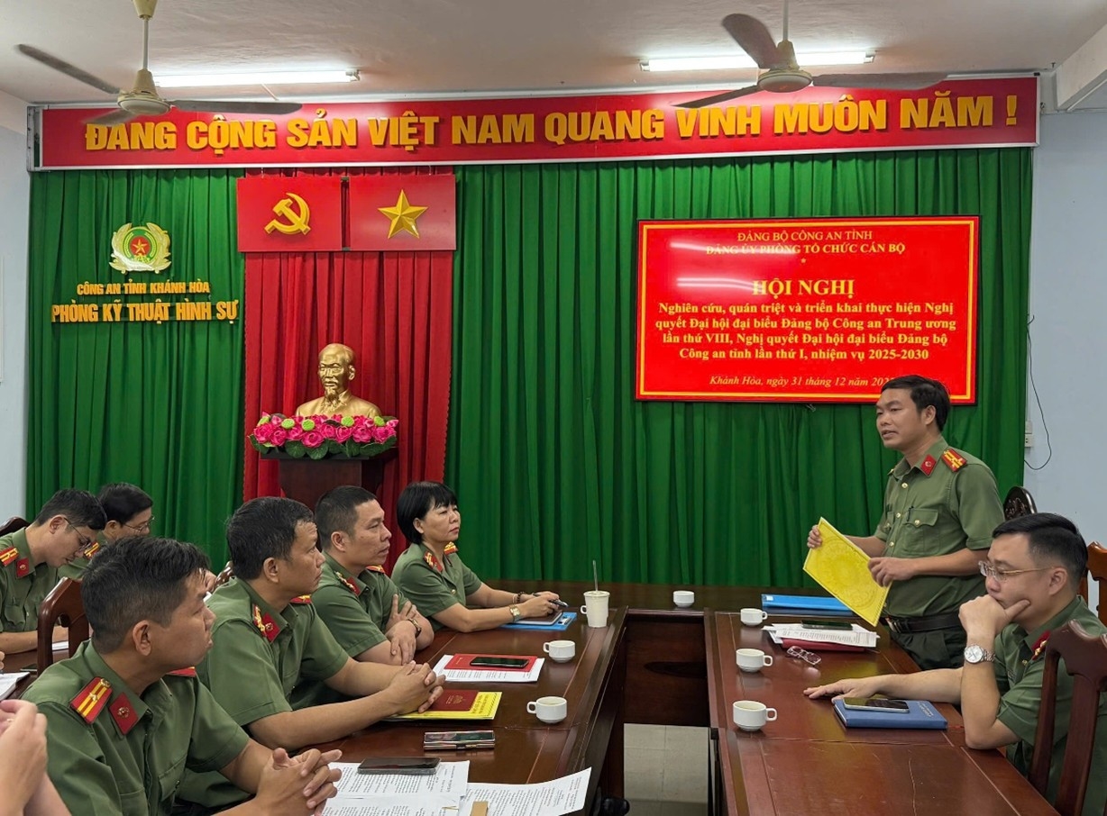 Phòng Tổ chức cán bộ tổ chức Hội nghị nghiên cứu, quán triệt và triển khai thực hiện Nghị quyết Đại hội đại biểu Đảng bộ Công an Trung ương lần thứ VIII, Nghị quyết Đại hội đại biểu Đảng bộ Công an tỉnh lần thứ I, nhiệm kỳ 2025 - 2030.