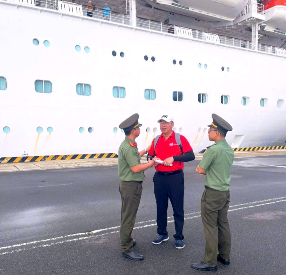 Phòng An ninh đối ngoại tăng cường công tác đảm bảo an ninh, an toàn khách du lịch tàu biển quốc tế đến Khánh Hòa