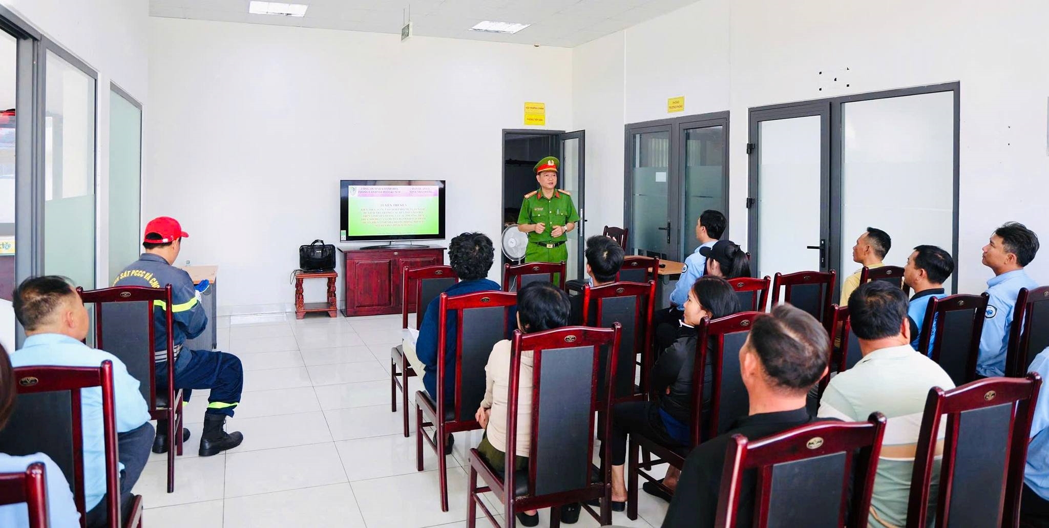 Siết chặt an toàn PCCC tại Bến tàu du lịch Nha Trang dịp Tết Nguyên đán Bính Ngọ 2026