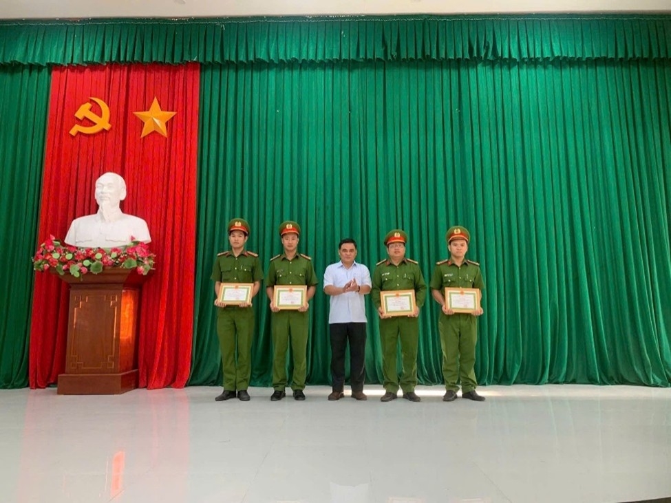 Tấn công trấn áp tội phạm - Công an xã Ninh Phước quyết tâm giữ bình yên Tết Bính Ngọ 2026