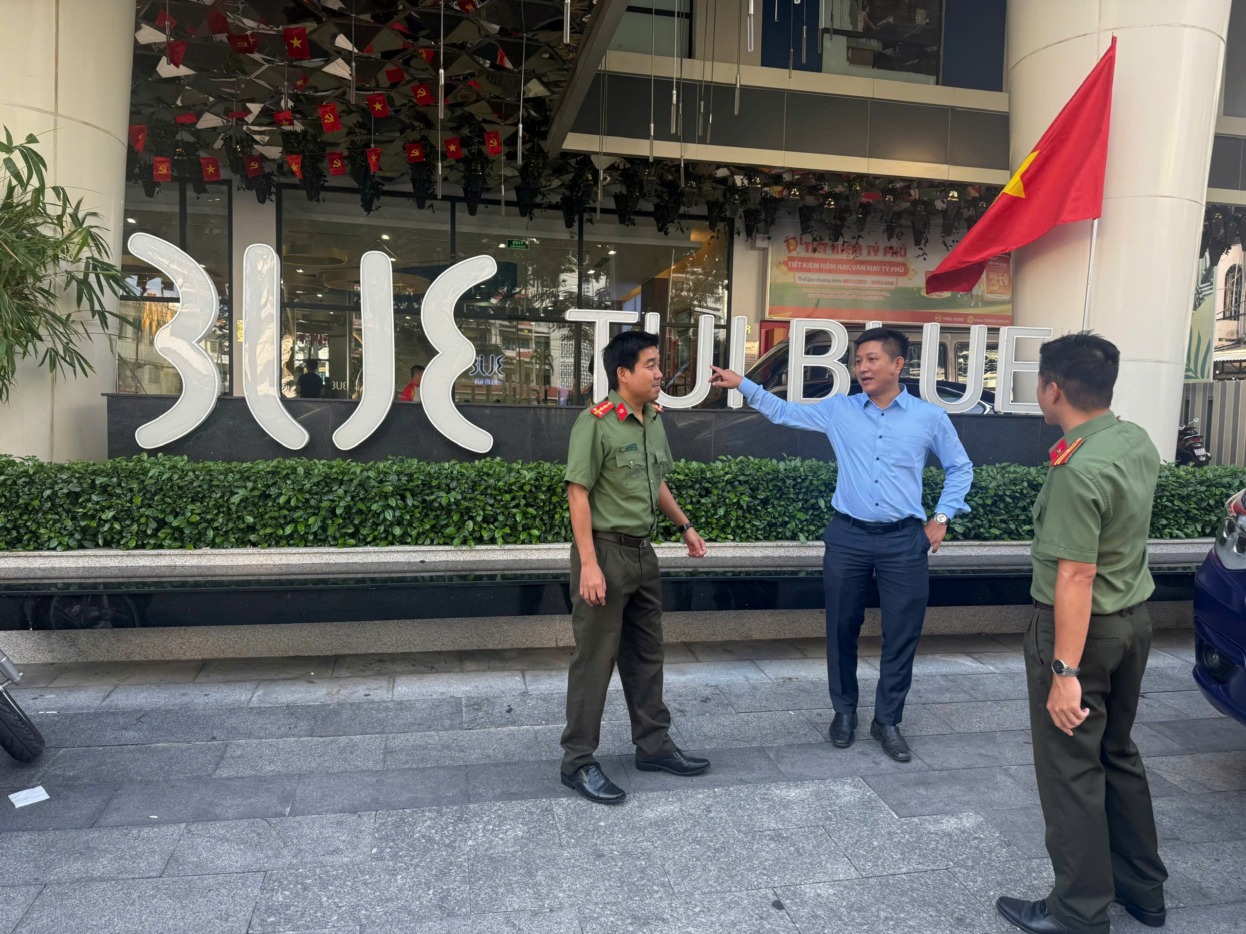 Phòng An ninh đối ngoại tổ chức tuyên truyền bầu cử đại biểu Quốc hội khóa XVI và HĐND các cấp nhiệm kỳ 2026 - 2031 tại các cơ sở kinh doanh dịch vụ du lịch trên địa bàn tỉnh Khánh Hòa