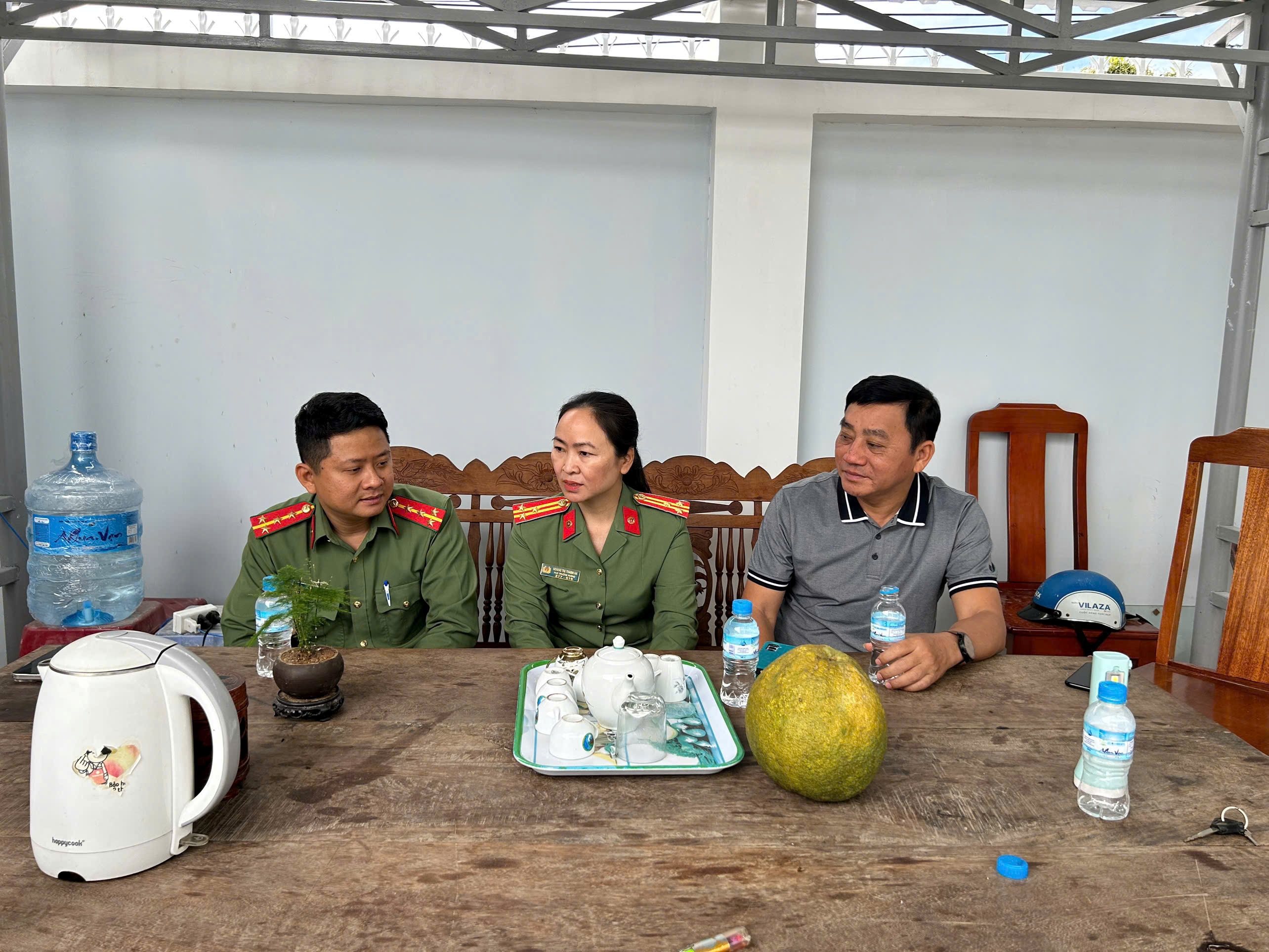 Phòng An ninh đối ngoại tăng cường hướng dẫn, phối hợp với lực lượng Công an cơ sở bảo đảm an ninh, trật tự tại các điểm bầu cử Đại biểu Quốc hội Khóa XVI và HĐND các cấp nhiệm kỳ 2026-2031