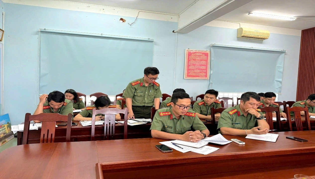 Phòng An ninh kinh tế tổ chức hội nghị đối thoại giữa cấp ủy, lãnh đạo với đoàn viên, thanh niên