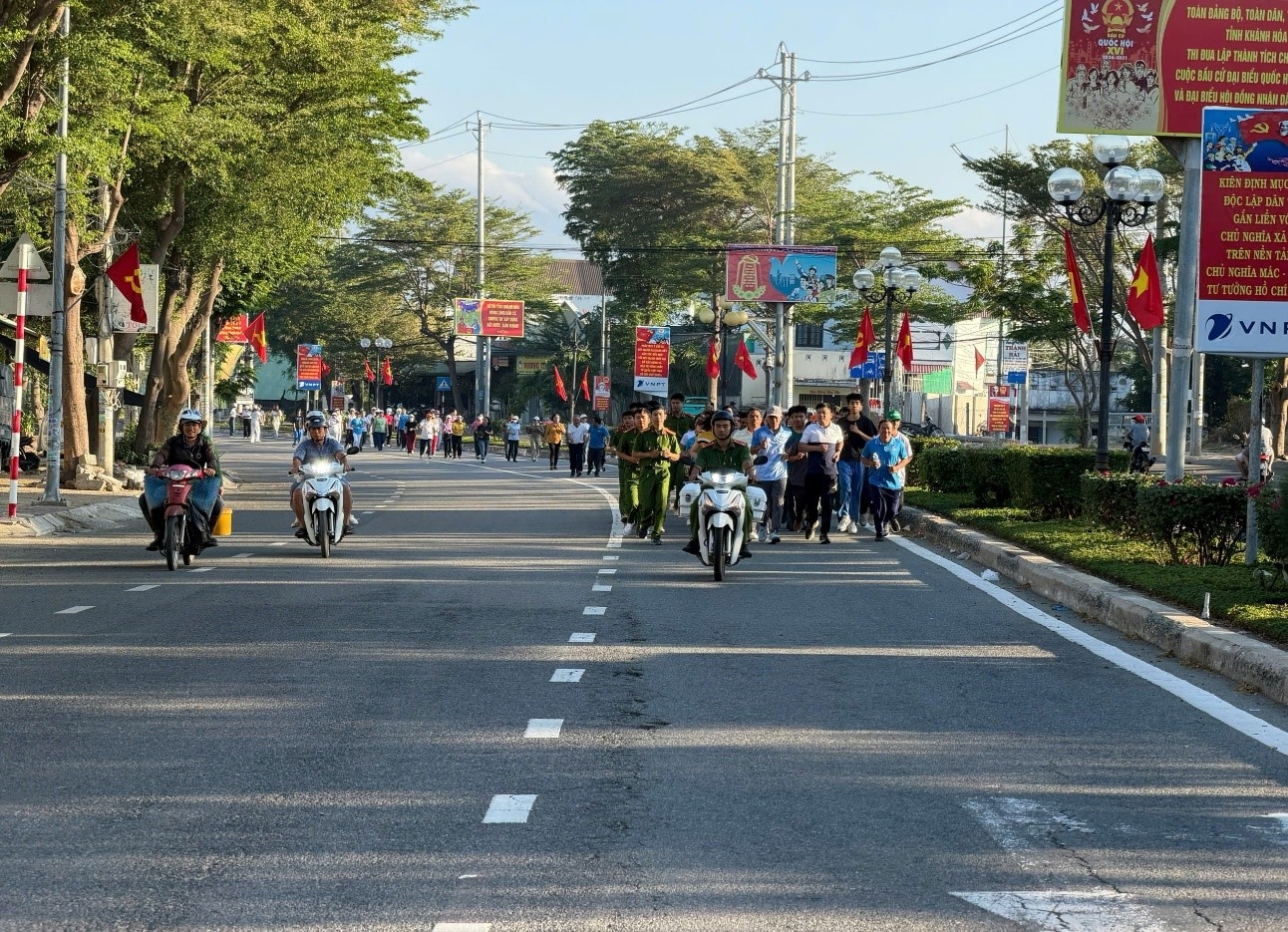 Hưởng ứng Ngày chạy Olympic vì sức khoẻ toàn dân – Vì an ninh Tổ quốc