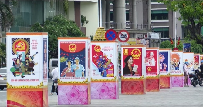 Khánh Hòa rực rỡ cờ hoa chờ đón ngày bầu cử