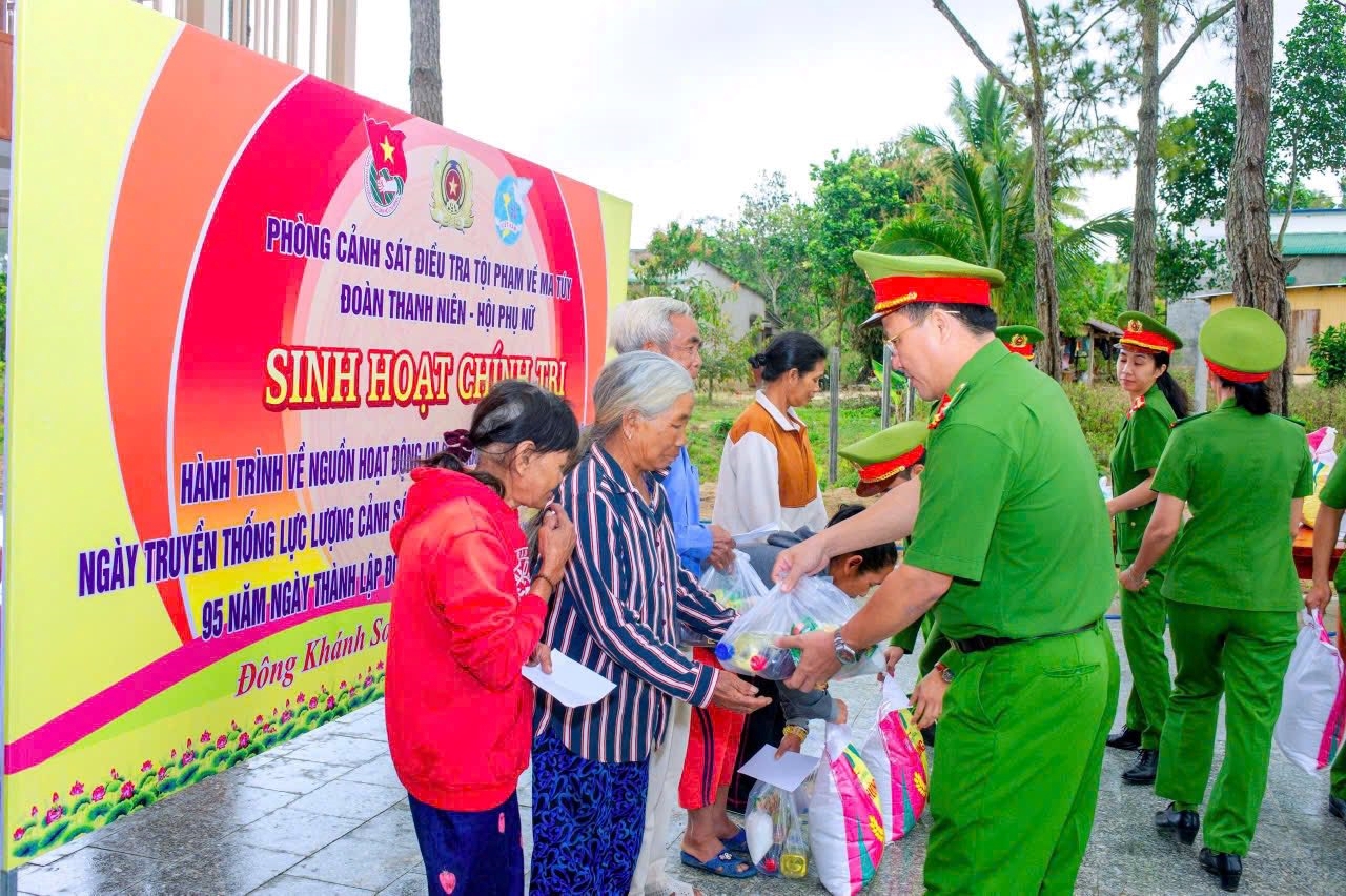 Phòng Cảnh sát điều tra tội phạm về ma tuý: Hoạt động về nguồn tại Đông Khánh Sơn