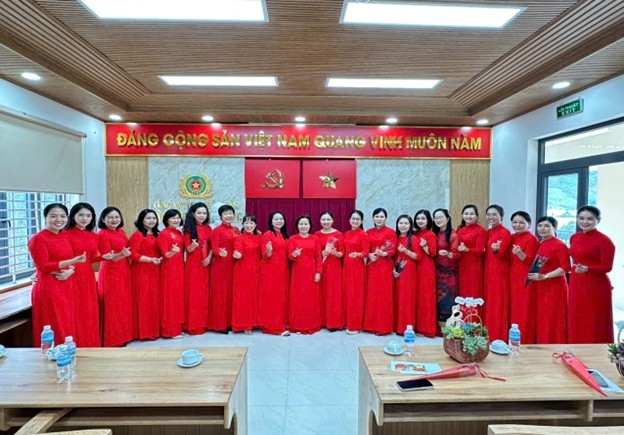 Phòng Cảnh sát giao thông công an tỉnh Khánh Hòa gặp mặt kỷ niệm ngày quốc tế phụ nữ 8/3