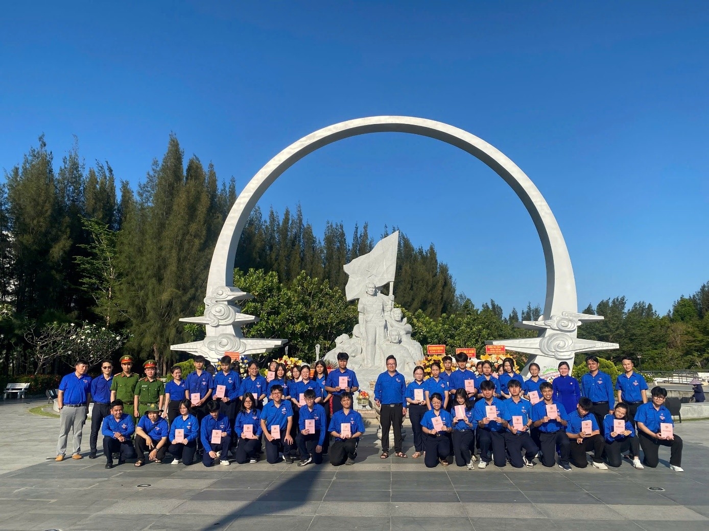 Hành trình về địa chỉ đỏ: Sáng mãi tinh thần Gạc ma