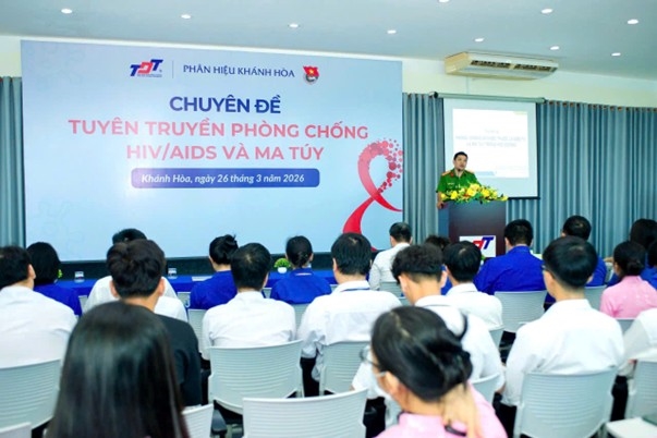 Tuyên truyền phòng, chống ma túy và thuốc lá điện tử cho sinh viên đại học Tôn Đức Thắng
