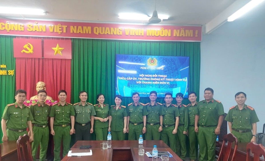 Phòng Kỹ thuật hình sự - Công an tỉnh Khánh Hòa triển khai tổ chức đối thoại giữa Đảng ủy và lãnh đạo, chỉ huy với Đoàn viên, thanh niên