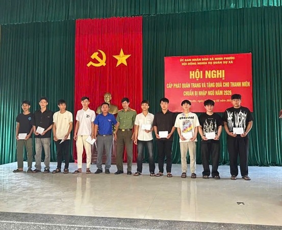 Thanh niên Ninh Phước hăng hái sẵn sàng lên đường thực hiện nghĩa vụ tham gia Công an nhân dân năm 2026