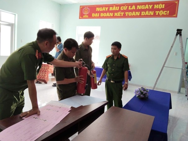 Tăng cường công tác tuyên truyền, kiểm tra PCCC và CNCH tại các điểm bầu cử đại biểu Quốc hội khóa XVI và đại biểu Hội đồng nhân dân các cấp nhiệm kỳ 2026 – 2031