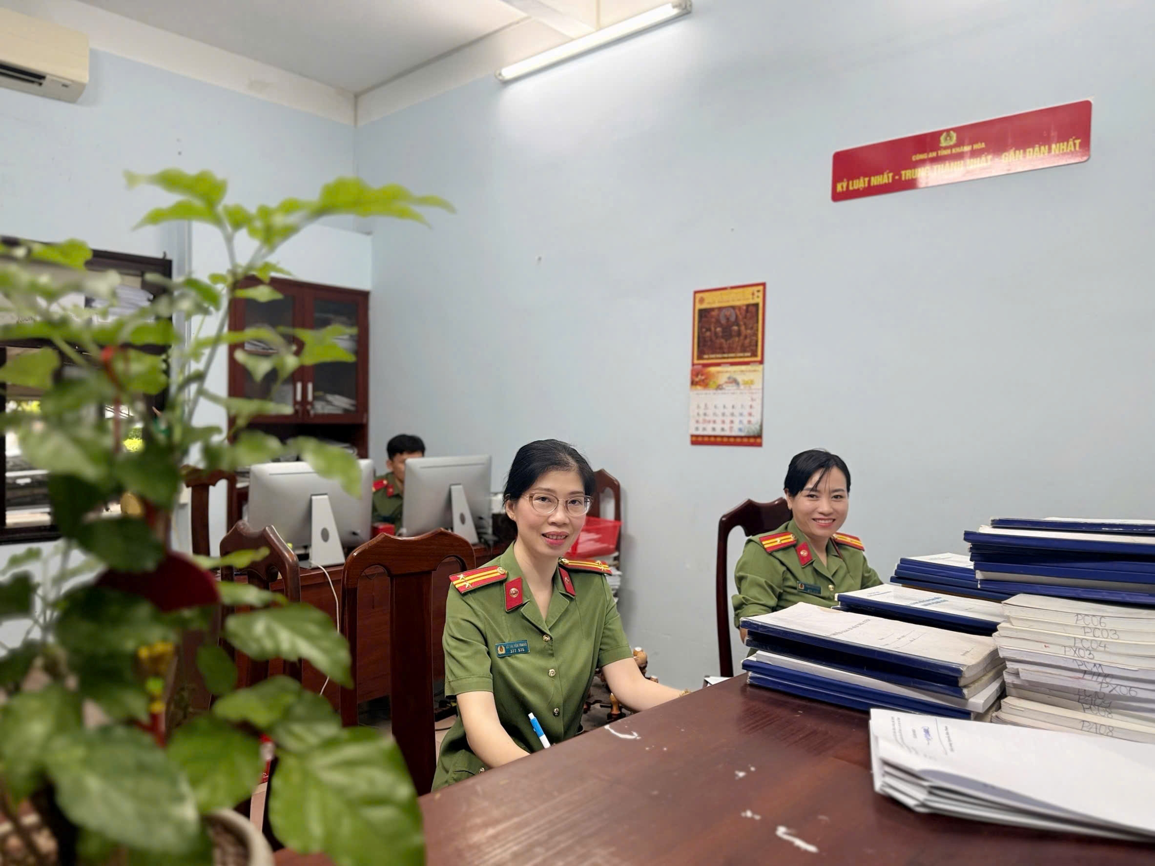 Chi hội phụ nữ phòng Tham mưu - Công an tỉnh Khánh Hòa tổ chức các hoạt động hưởng ứng “Tết trồng cây đời đời nhớ ơn Bác Hồ” xuân Bính Ngọ 2026