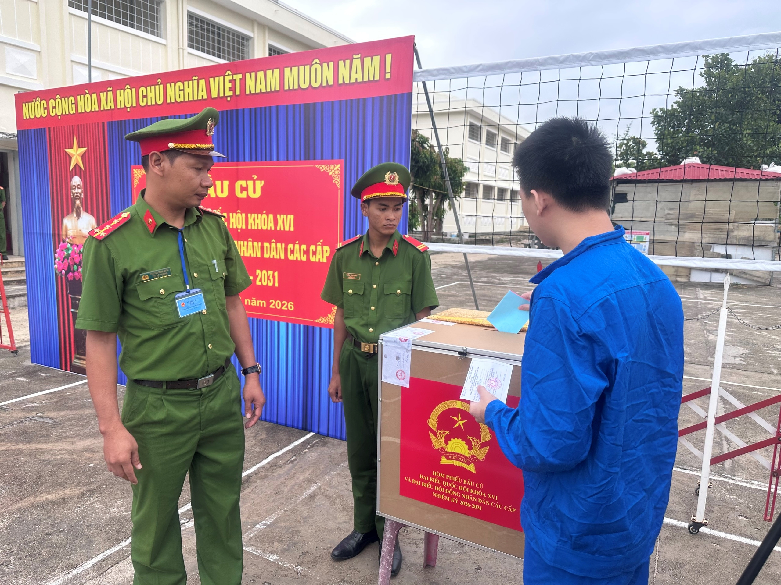 Tổ chức bầu cử tại phân trại tạm giam Cam Ranh cơ sở 2 – Cam Lâm