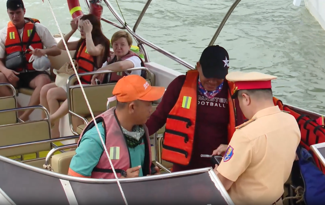 Đảm bảo an ninh, an toàn tại các bến tàu du lịch và trên các tuyến giao thông đường thủy trong dịp đầu năm