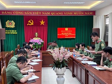 Phòng Quản lý Xuất nhập cảnh tổ chức hội nghị đối thoại với thanh niên đơn vị năm 2026