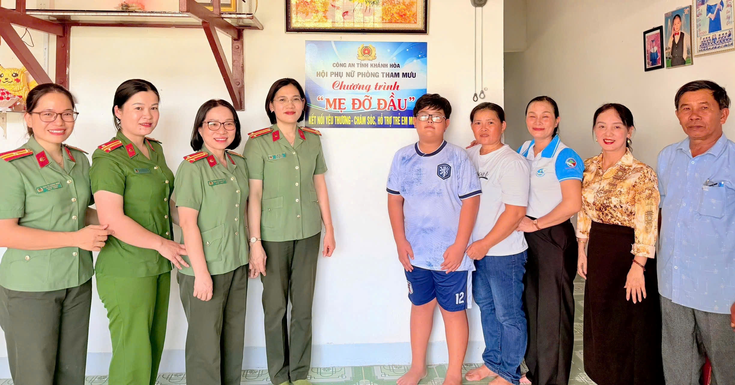 Hội phụ nữ Phòng Tham mưu tổ chức lễ ký giao ước nhận đỡ đầu trẻ mồ côi theo chương trình 