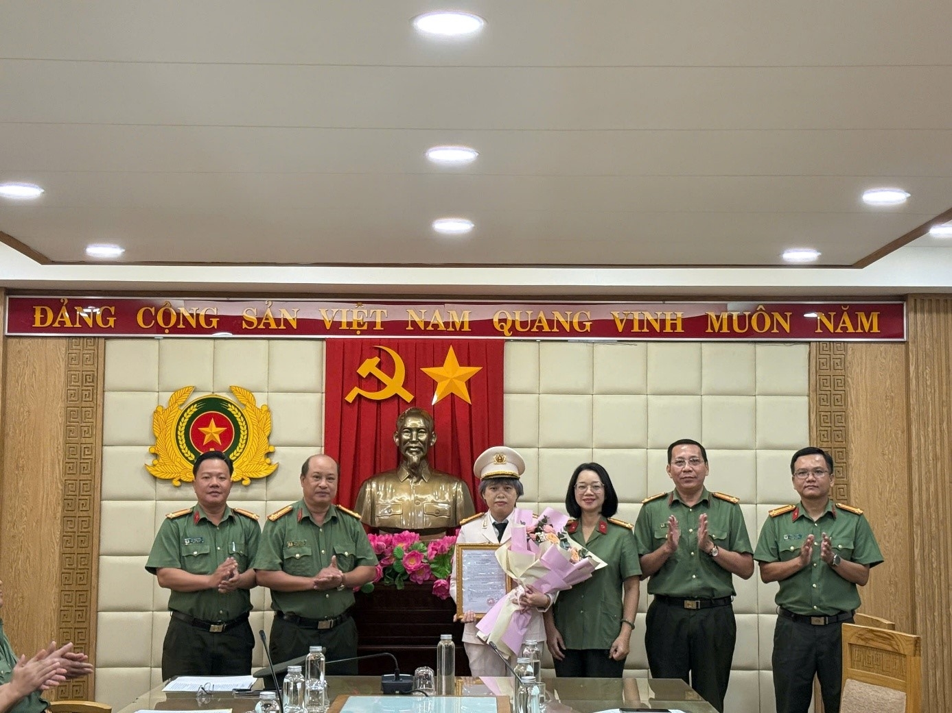 Công an tỉnh Khánh Hòa tổ chức Lễ công bố Quyết định về công tác cán bộ
