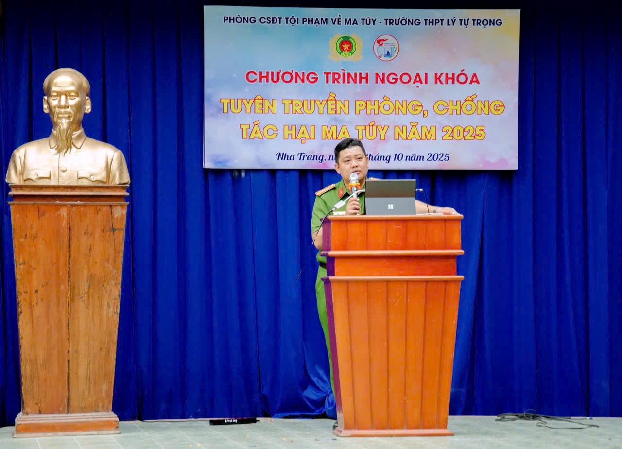 Ngoại khoá tuyên truyền phòng, chống tác hại thuốc lá điện tử và ma tuý trong học đường