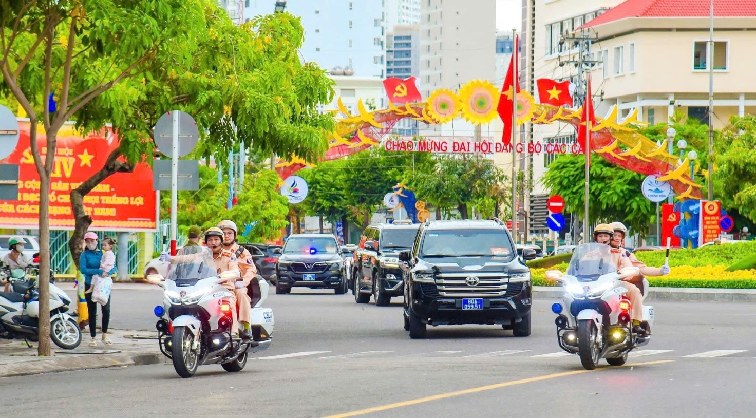 Lực lượng cảnh sát giao thông tham gia bảo vệ thành công Đại hội Đảng bộ tỉnh Khánh Hòa  lần thứ I, nhiệm kỳ 2025 – 2030