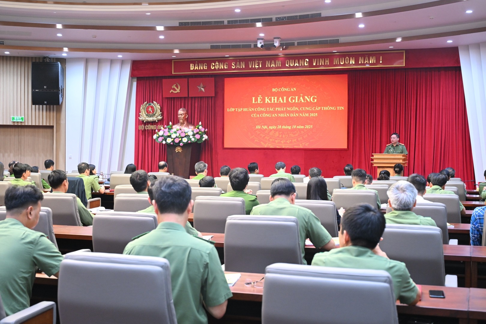 Nâng cao chất lượng công tác phát ngôn, cung cấp thông tin của lực lượng Công an