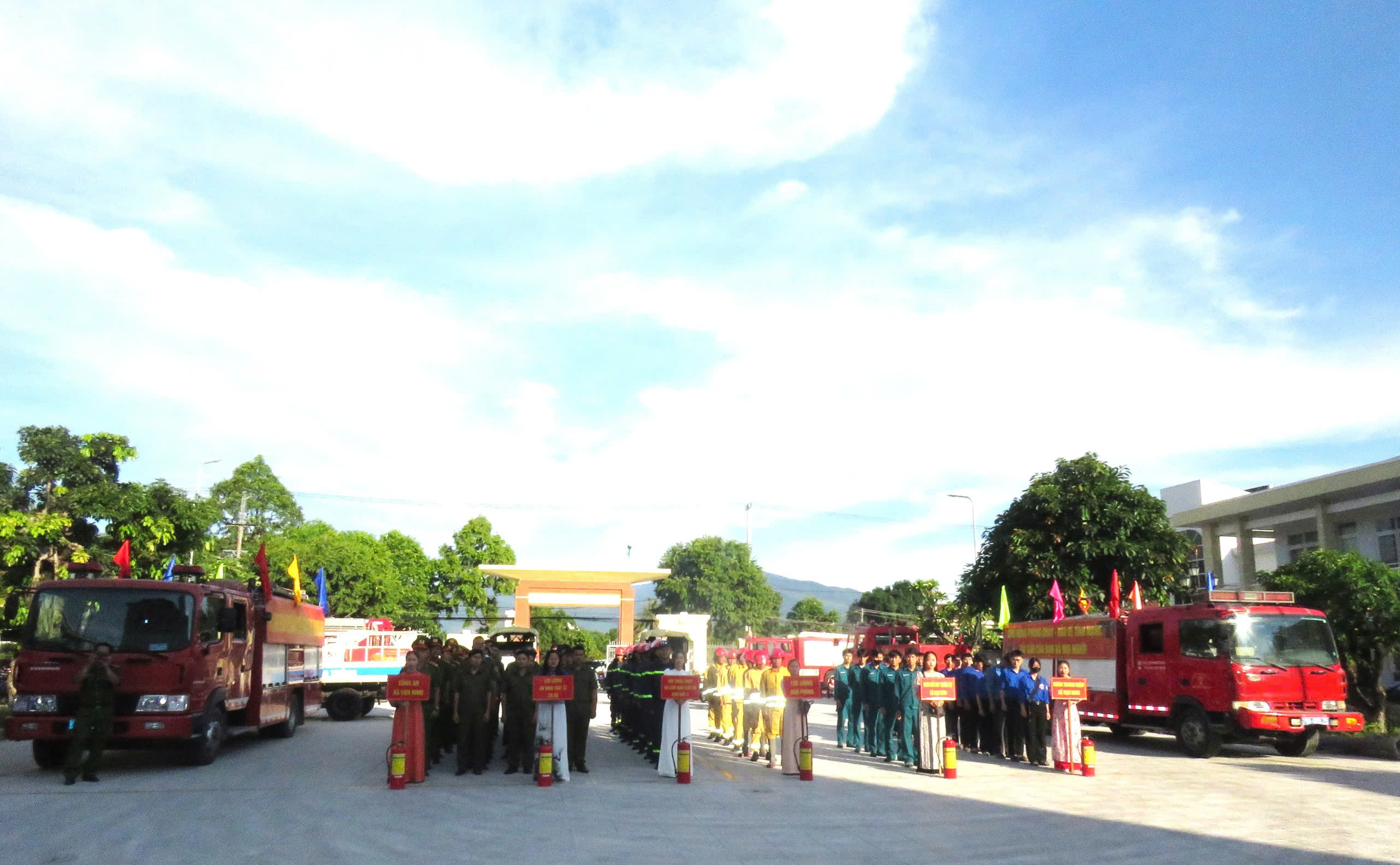 Lễ phát động hưởng ứng Ngày toàn dân phòng cháy, chữa cháy 4/10 tại xã Vạn Ninh
