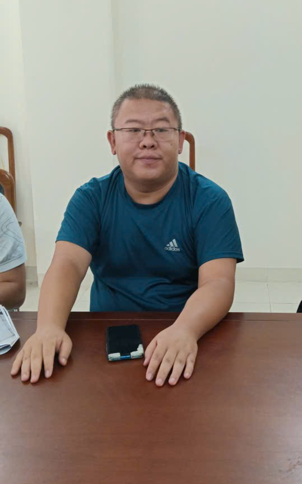 Bắt đối tượng truy nã Trung quốc WU ZIGANG