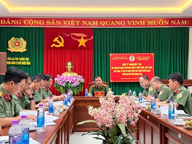 Tăng cường quản lý xuất nhập cảnh  và cư trú người nước ngoài