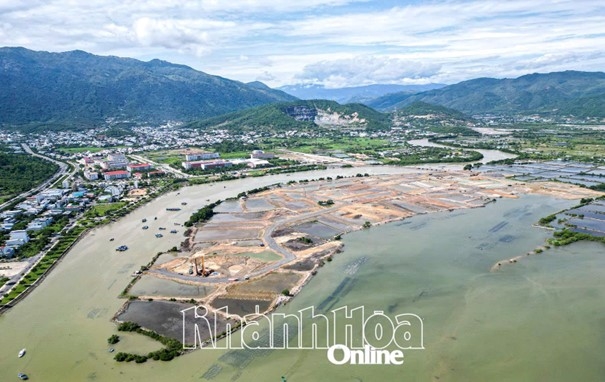 Cảnh báo rủi ro khi “đặt cọc, giữ chỗ” đối với các dự án bất động sản chưa đủ điều kiện kinh doanh