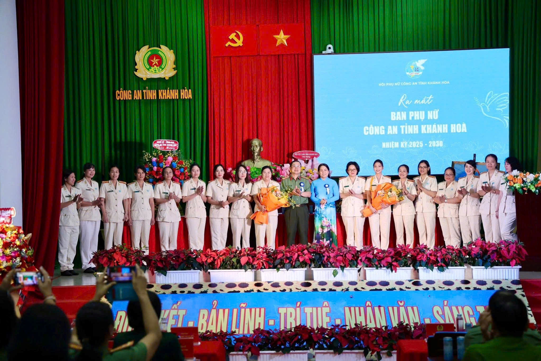 Hội Phụ nữ Công an tỉnh Khánh Hoà tổ chức thành công Đại hội đại biểu Phụ nữ Công an tỉnh Khánh Hòa lần thứ I, nhiệm kỳ 2025-2030