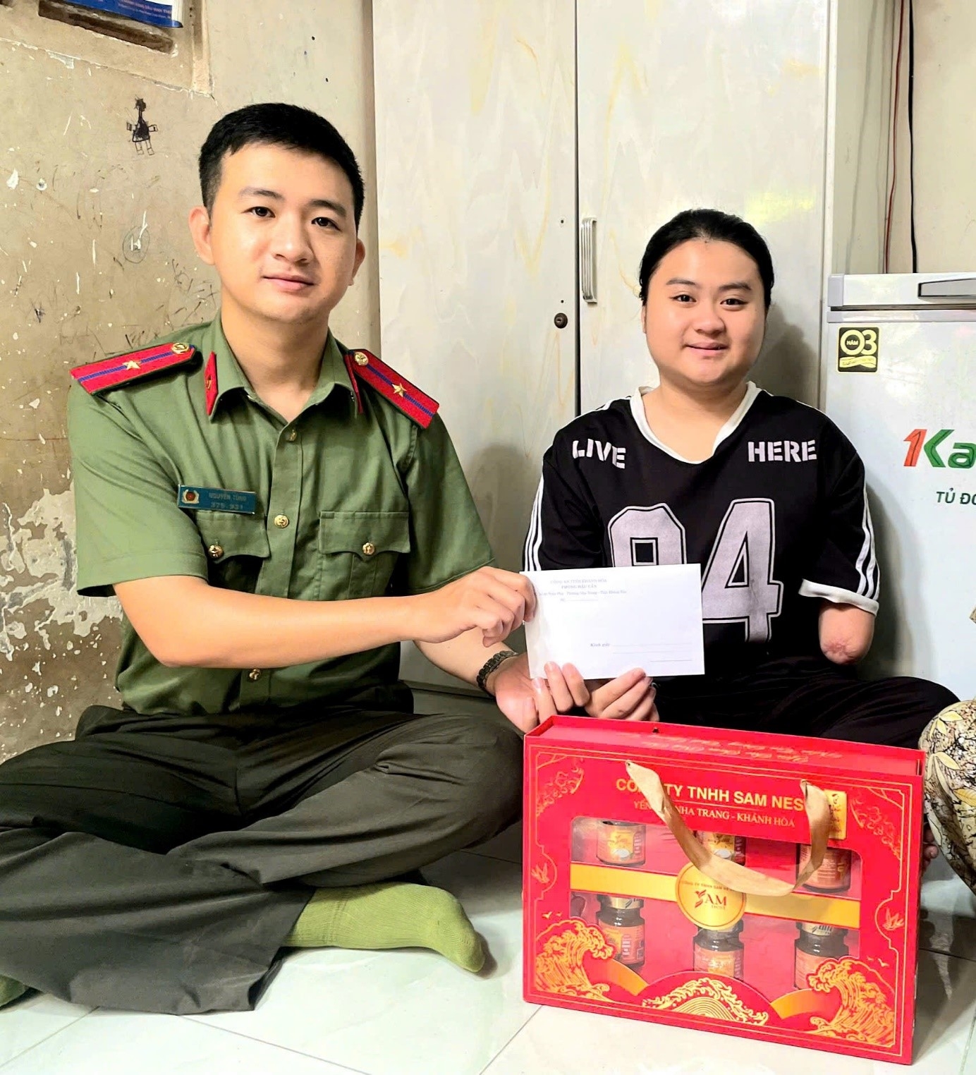 Phòng Hậu cần, Công an tỉnh Khánh Hòa: Tổ chức Chương trình  thăm, tặng quà “Em nuôi của Đoàn, của Hội”