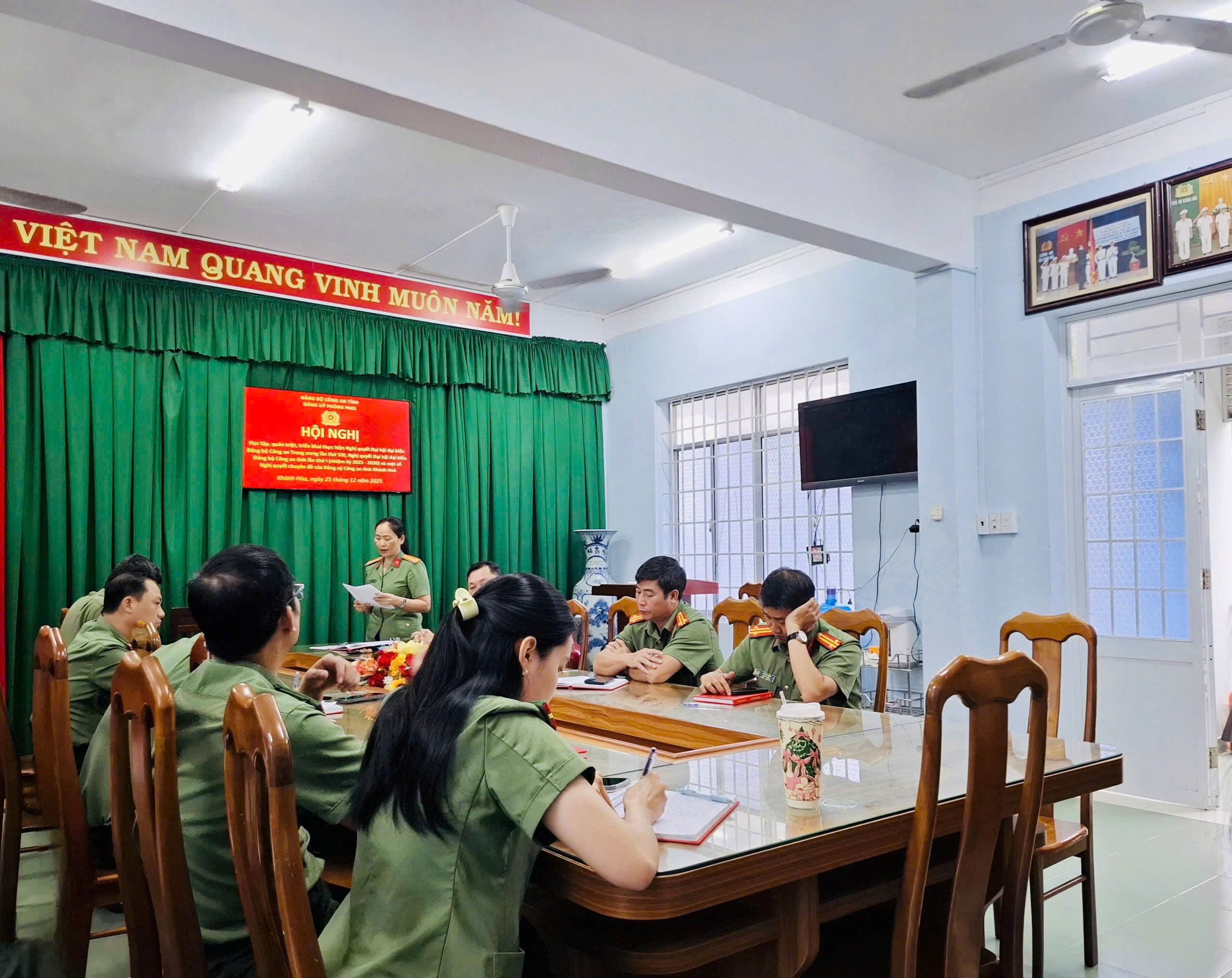 Đảng bộ Phòng An ninh đối ngoại tổ chức hội nghị học tập, quán triệt, triển khai thực hiện Nghị quyết Đại hội đại biểu Đảng bộ Công an Trung ương lần thứ VIII, Nghị quyết Đại hội đại biểu Đảng bộ Công an tỉnh lần thứ I, nhiệm kỳ 2025 - 2030 và một số Nghị quyết chuyên đề của Đảng ủy Công an tỉnh Khánh Hòa