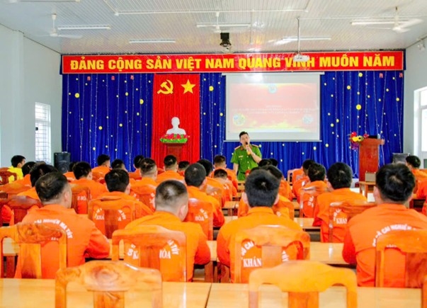 Bồi dưỡng kiến thức cơ bản về pháp luật và chấp hành pháp luật cho học viên 02 cơ sở cai nghiện ma túy tỉnh Khánh Hòa