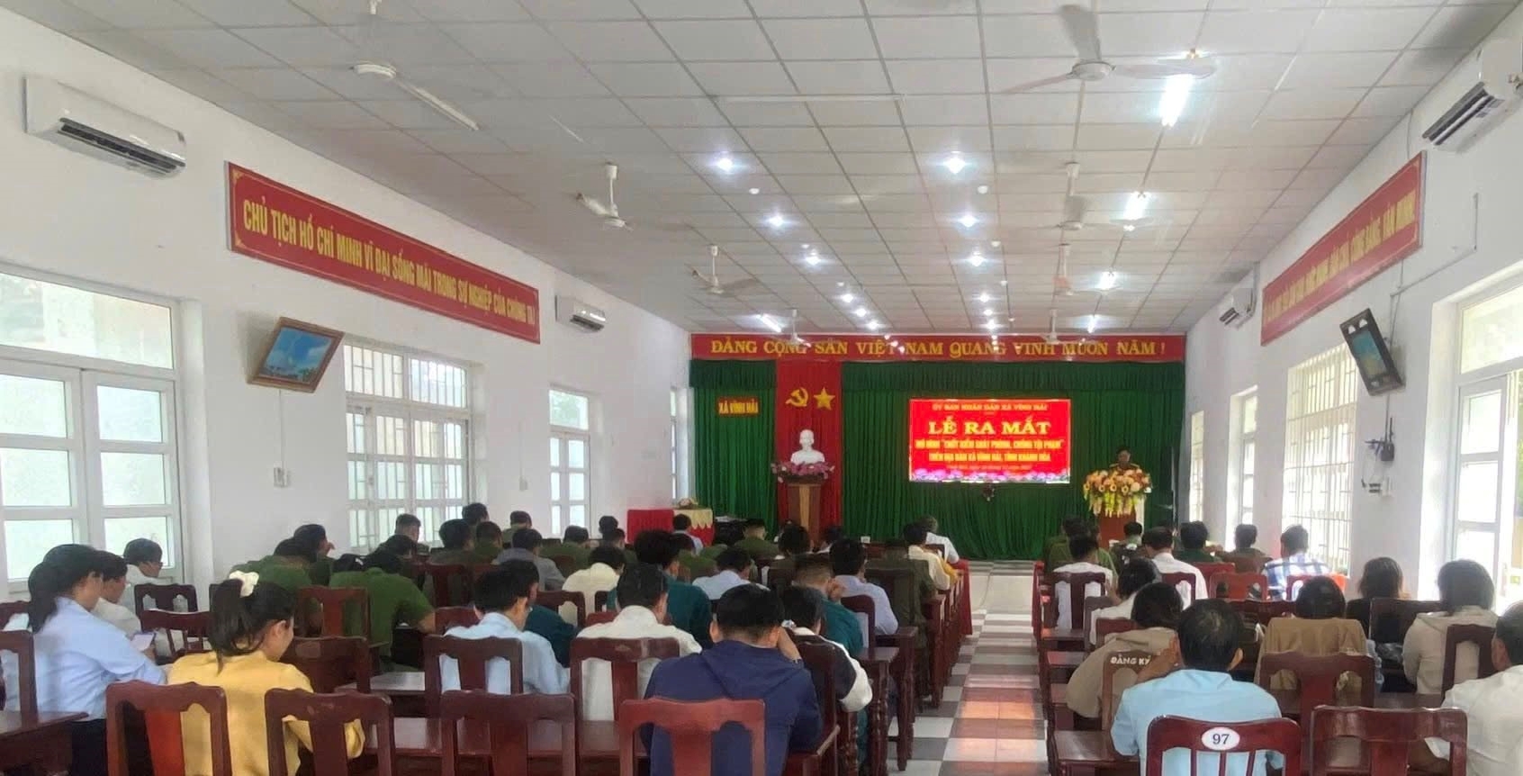 Công an xã Vĩnh Hải: Ra mắt mô hình “Chốt kiểm soát phòng, chống tội phạm