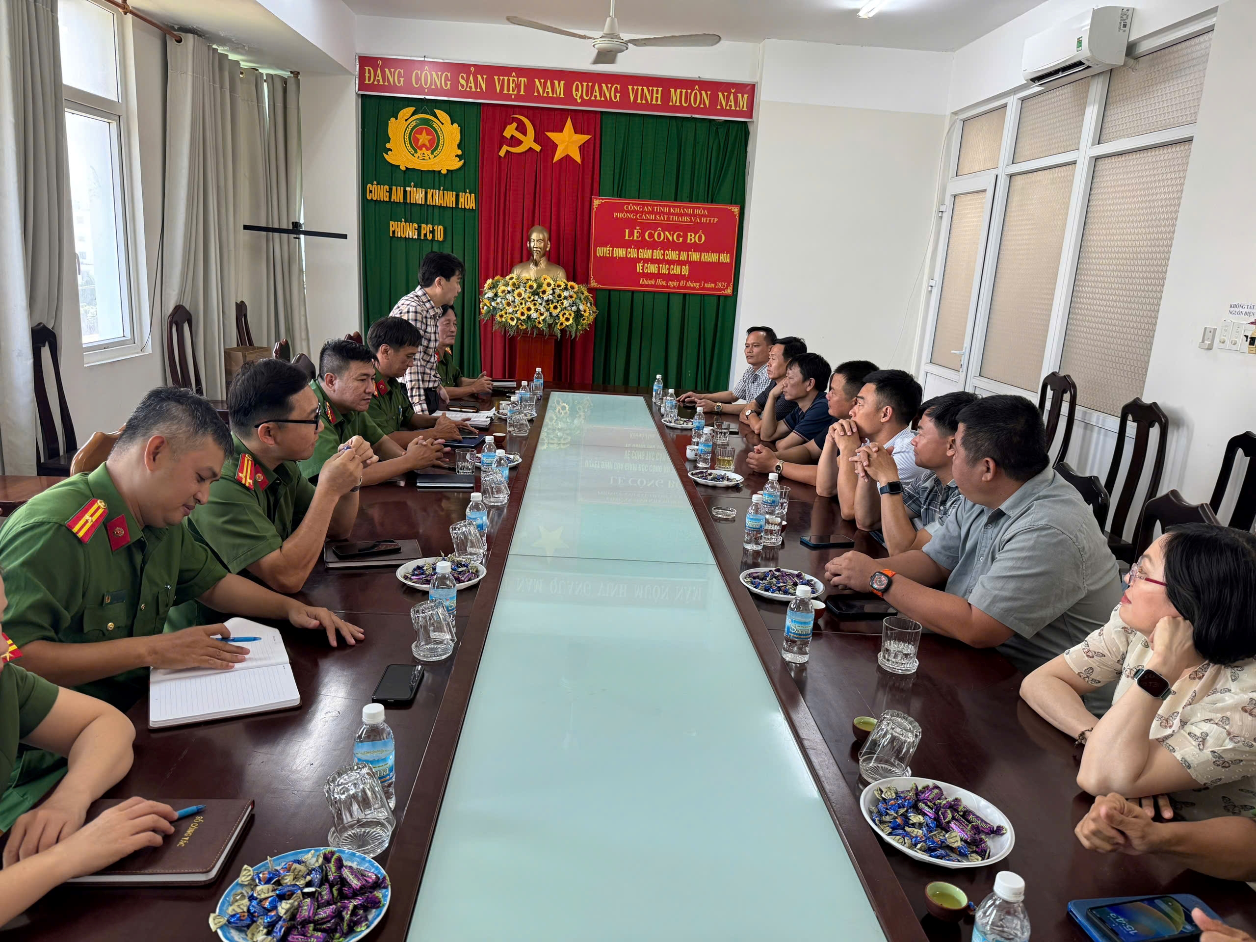 Công an Khánh Hòa và Ninh Thuận tăng cường phối hợp, hướng tới đại hội đảng bộ Công an tỉnh