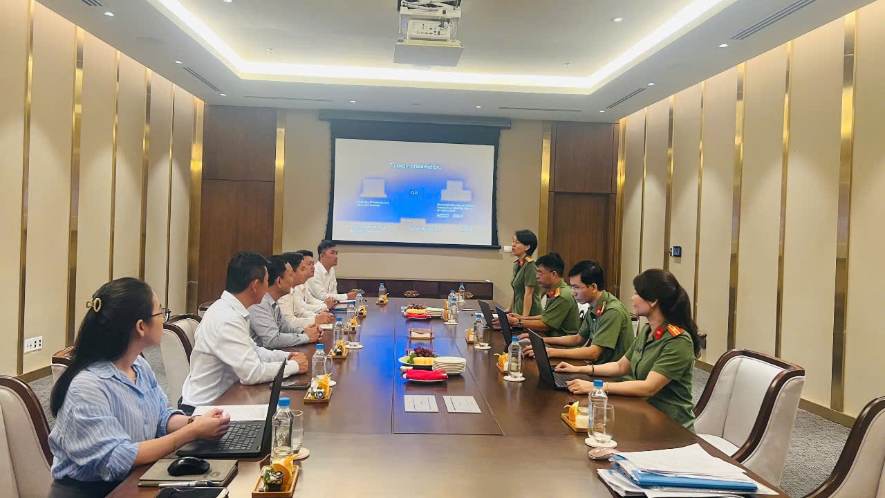 Thanh tra việc chấp hành các quy định điều kiện về an ninh, trật tự tại 5 cơ sở lưu trú trên địa bàn tỉnh Khánh Hòa